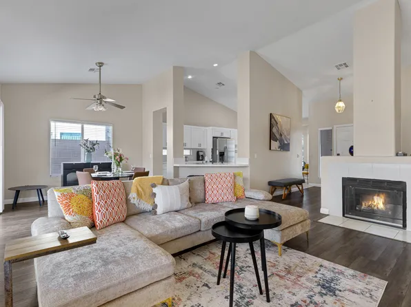 1651 Crystal Downs Ave, Las Vegas, NV 89123