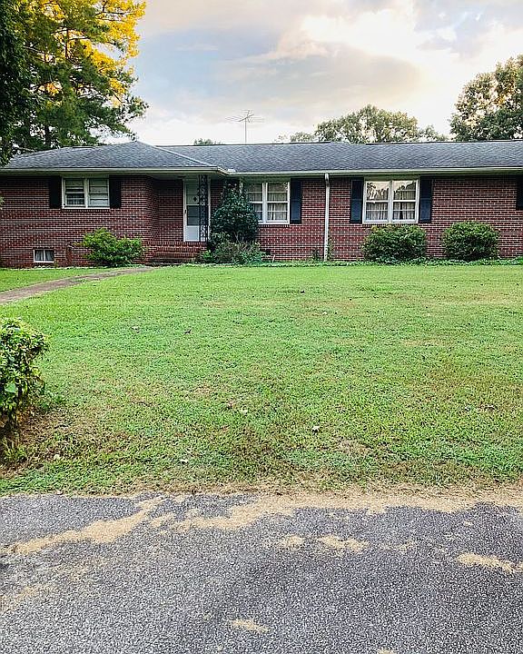 Cozy home in a quiet area.