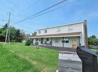 75 George St, Sydney Mines, NS B1V1P3