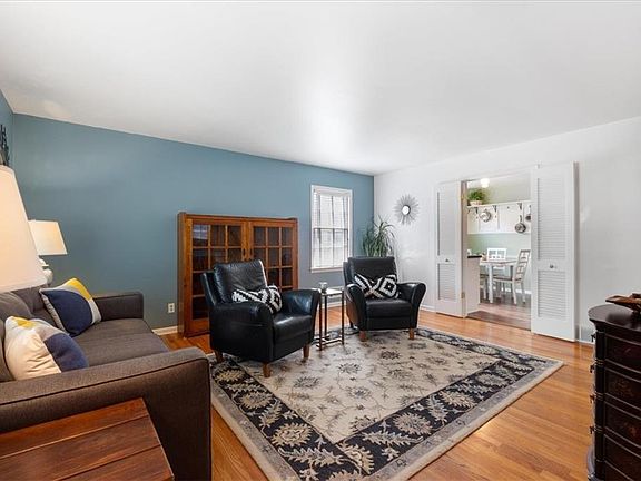 4th image of 7306 Washington St
