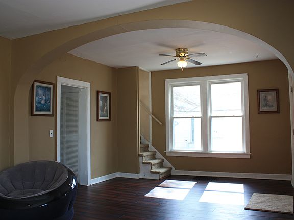 2nd image of 890 Marengo Ave