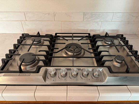 Brand new stovetop