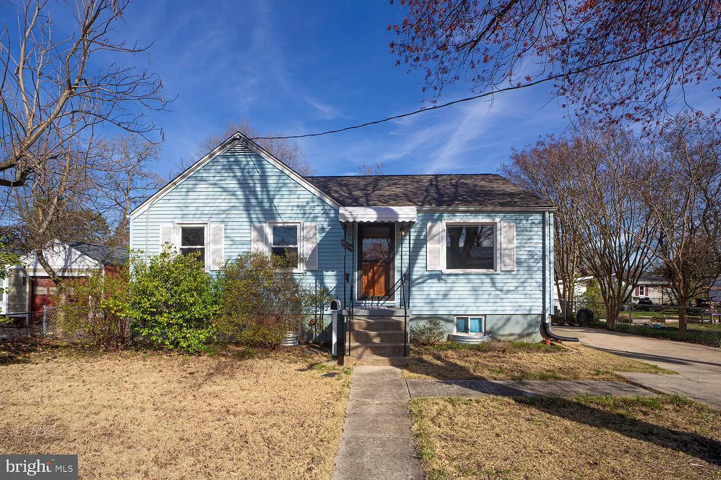 9035 49th Pl photo 1