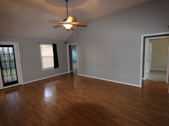2nd image of 10010 Nevada Ave