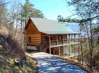 2611 Hatcher Mountain Rd, Sevierville, TN 37862