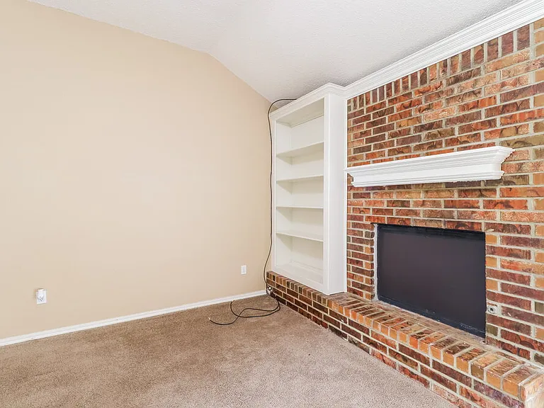 324 Marrgate Dr — Photo 5
