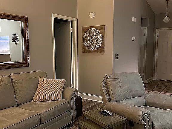 5th image of 8315 WESTOVER Court