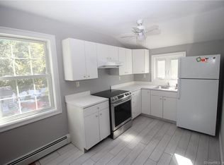 6 Pearmain Rd, Shelton, CT 06484