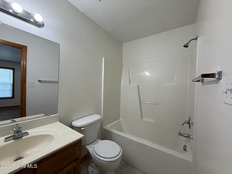 121 Arabian Ln #A — Photo 16