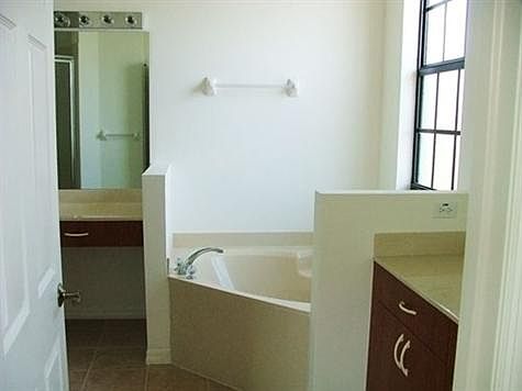 2nd image of 15590 Summit Place Cir