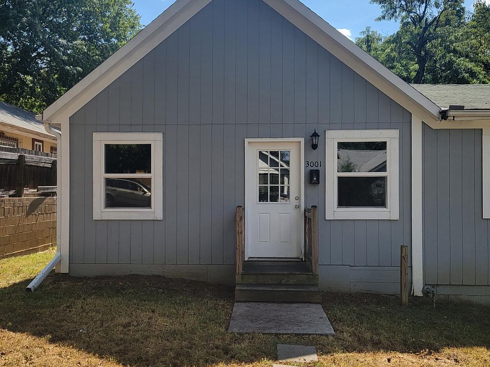 1st image of 3001 W 44th Pl