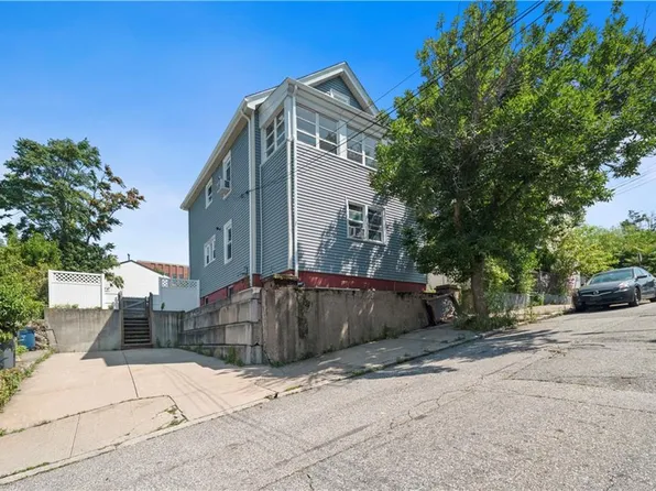 22 Peter St, Providence, RI 02904