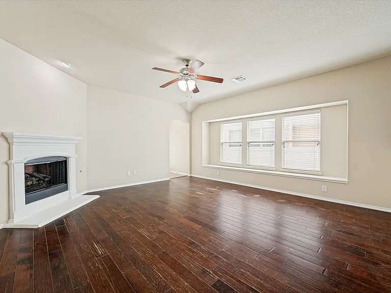 9017 Eagle Dr — Photo 9