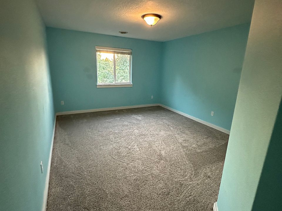 1st image of 2611 N Wallingford Ave #1