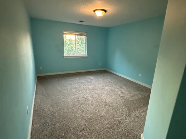 2611 N Wallingford Ave #1, Meridian, ID 83646