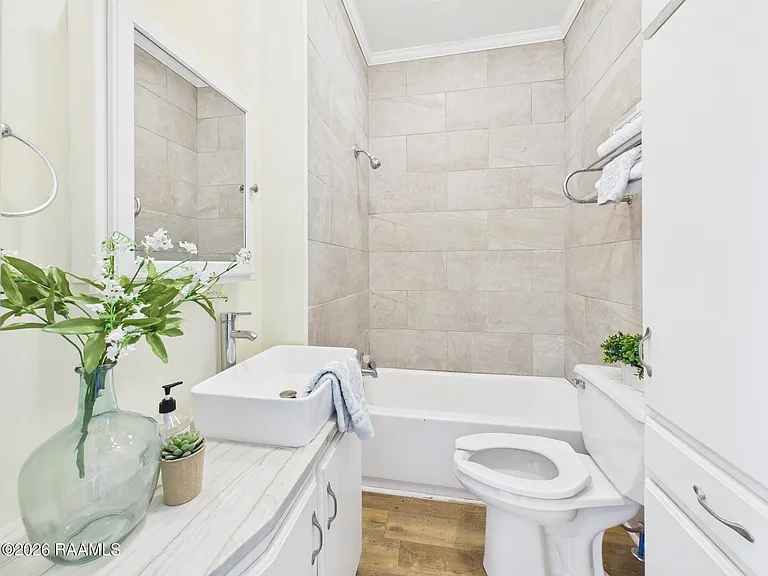 617 E Vermilion St #A — Photo 11