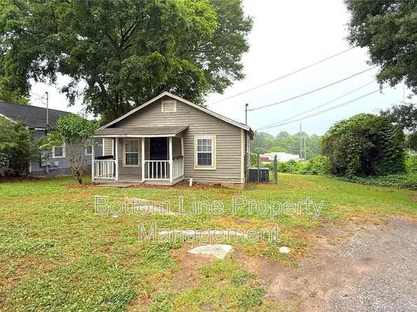917 N Oakland St, Gastonia, NC 28054