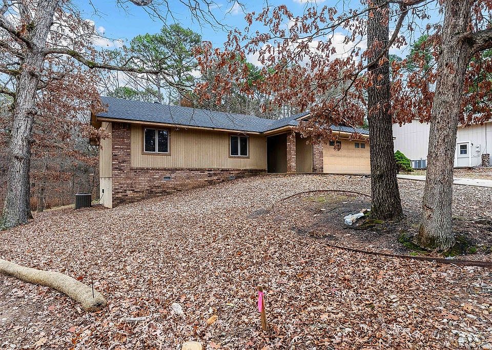 1st image of 4 Horatio Ln