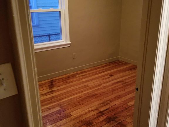 4th image of 2566 Norman St