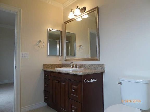 4th image of 10950 Bloomfield St #Sorrento