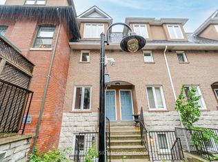 228 Saint George St #10, Toronto, ON M5R 2N5