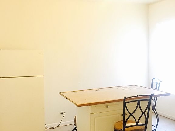 5th image of 7048 S Eberhart Ave #2