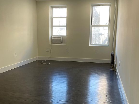 4th image of 408 W 128th St #40B