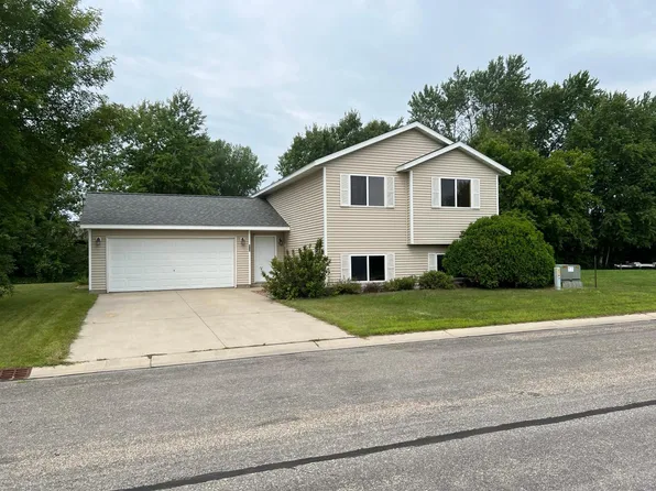 617 Oriole Ln, Eden Valley, MN 55329