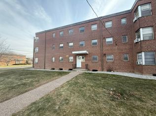 575 Center St APT B3, Manchester, CT 06040