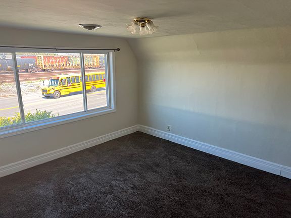 4th image of 2279 Broadway St Unit 2