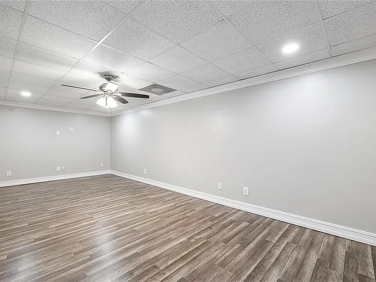111 Planterra Way — Photo 30