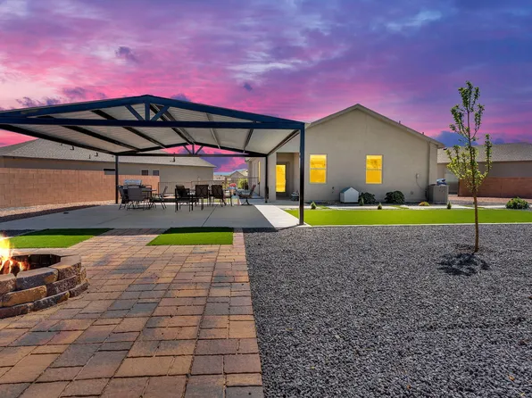 10687 Valedon Ln SW, Albuquerque, NM 87121