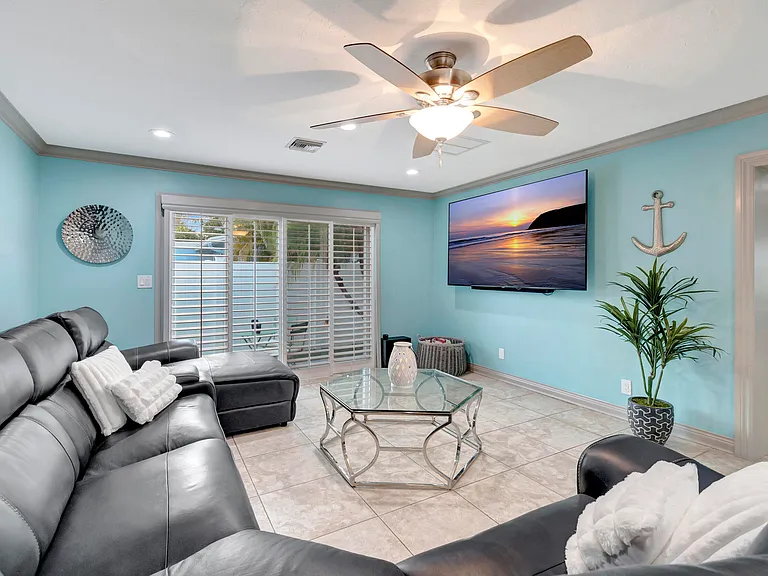 310 Gulfstream Dr — Photo 6