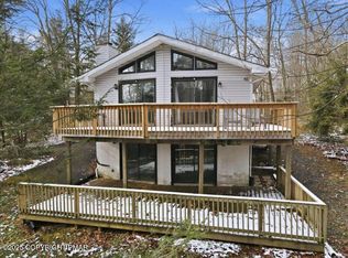 2167 Freedom Way, Pocono Summit, PA 18346
