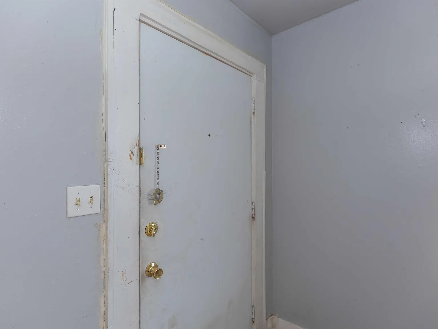 821 South Travis Street - C — Photo 3