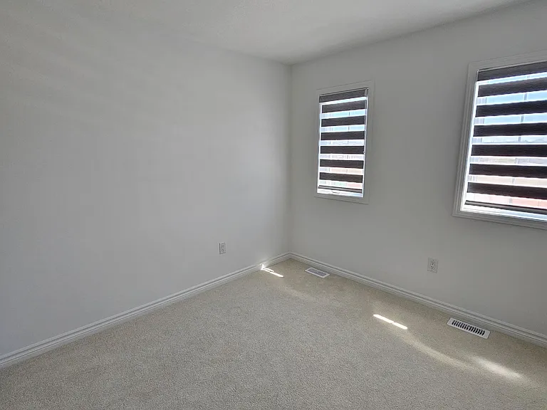 879 Amand Dr — Photo 17