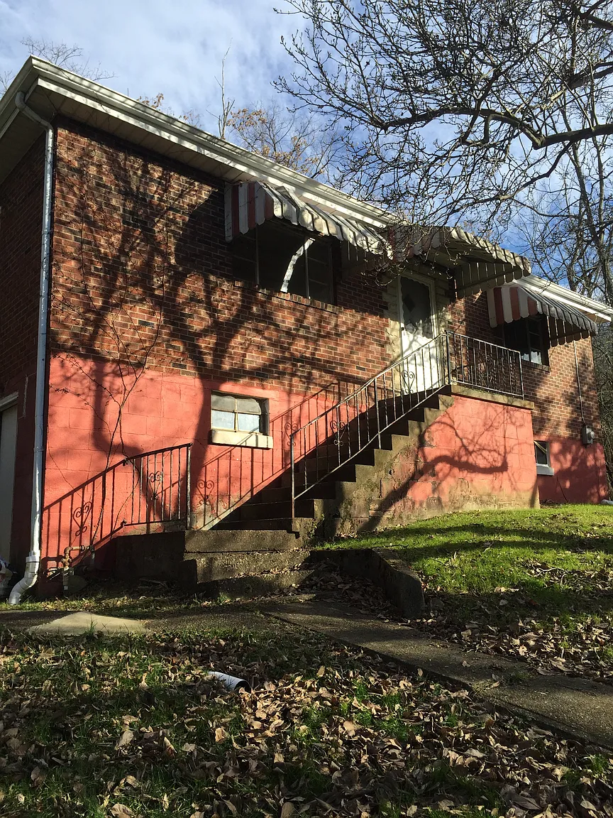 58 Huffman Ave photo 1