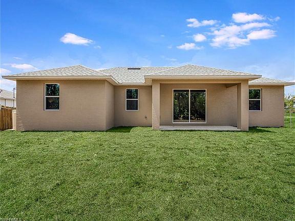2nd image of 3631 NE 10th Pl