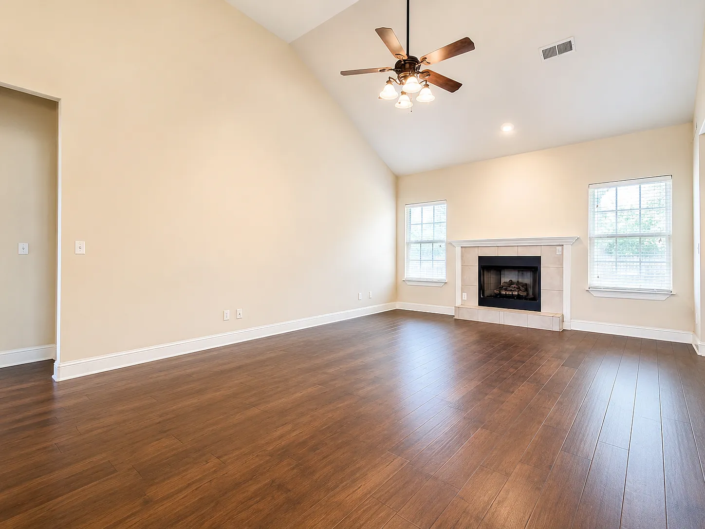3 bed, 1670 sqft, $1,895 — Photo 3