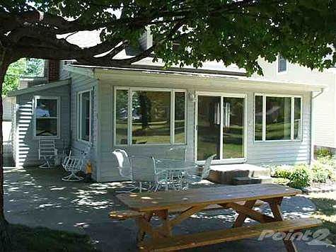 4th image of 582 Cherry Grove Dr