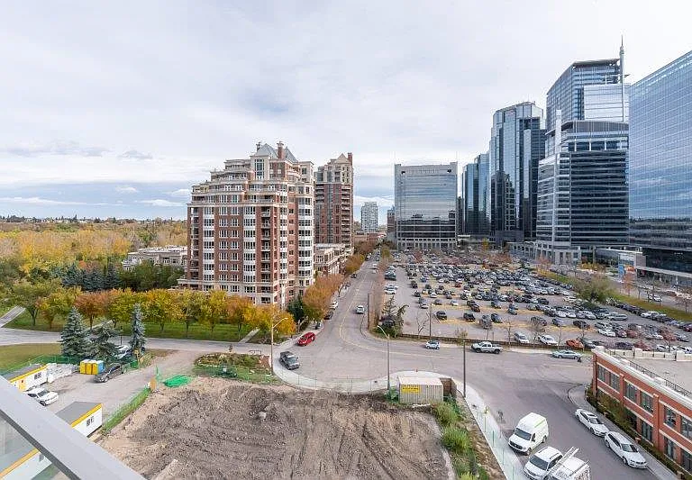 738 1st Ave SW #902 — Photo 34