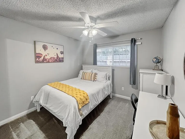 5118 Savannah St — Photo 16