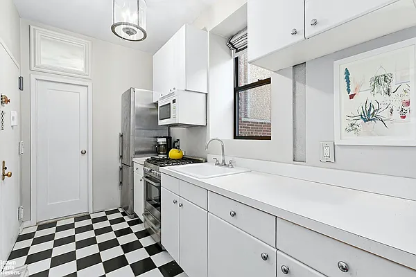 Sold by Brown Harris Stevens | media 4