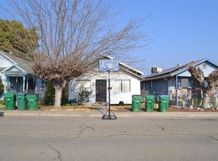 517 S 7th St, Fowler, CA 93625