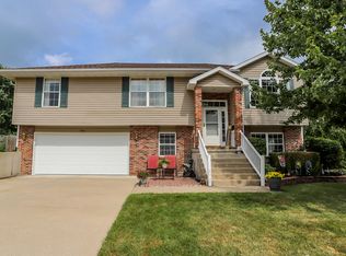 4106 Cotton Wood Dr, Columbia, MO 65202
