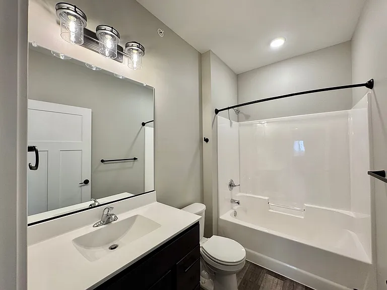 765 Meridian St — Photo 38