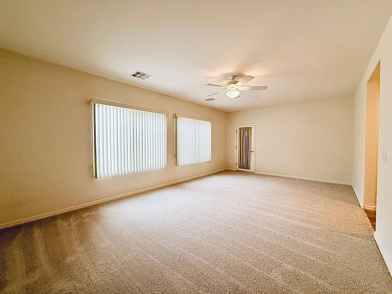 2119 Gunnison Pl — Photo 26