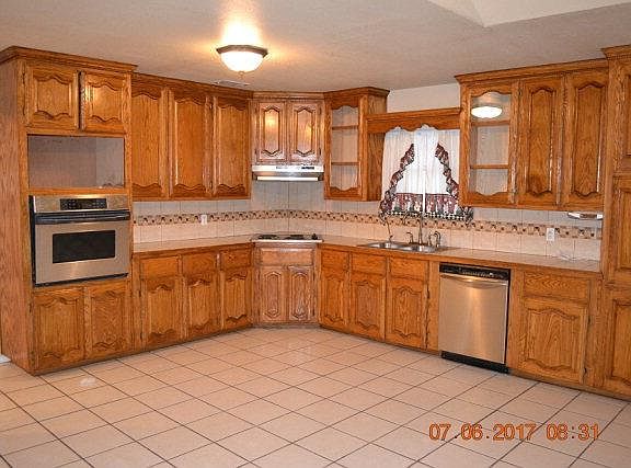 4th image of 5010 Raven Cir