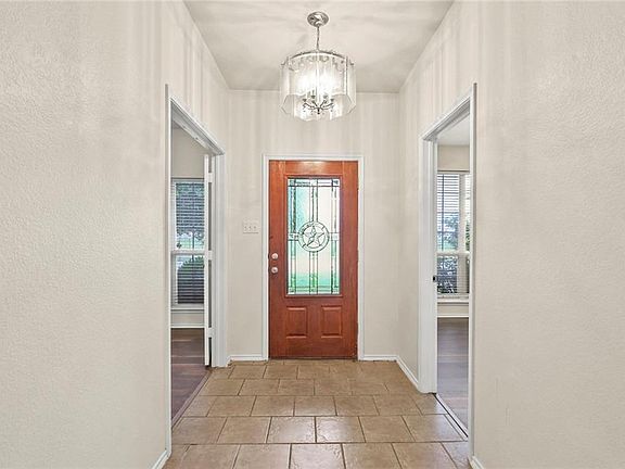 5th image of 608 Orchid Blvd