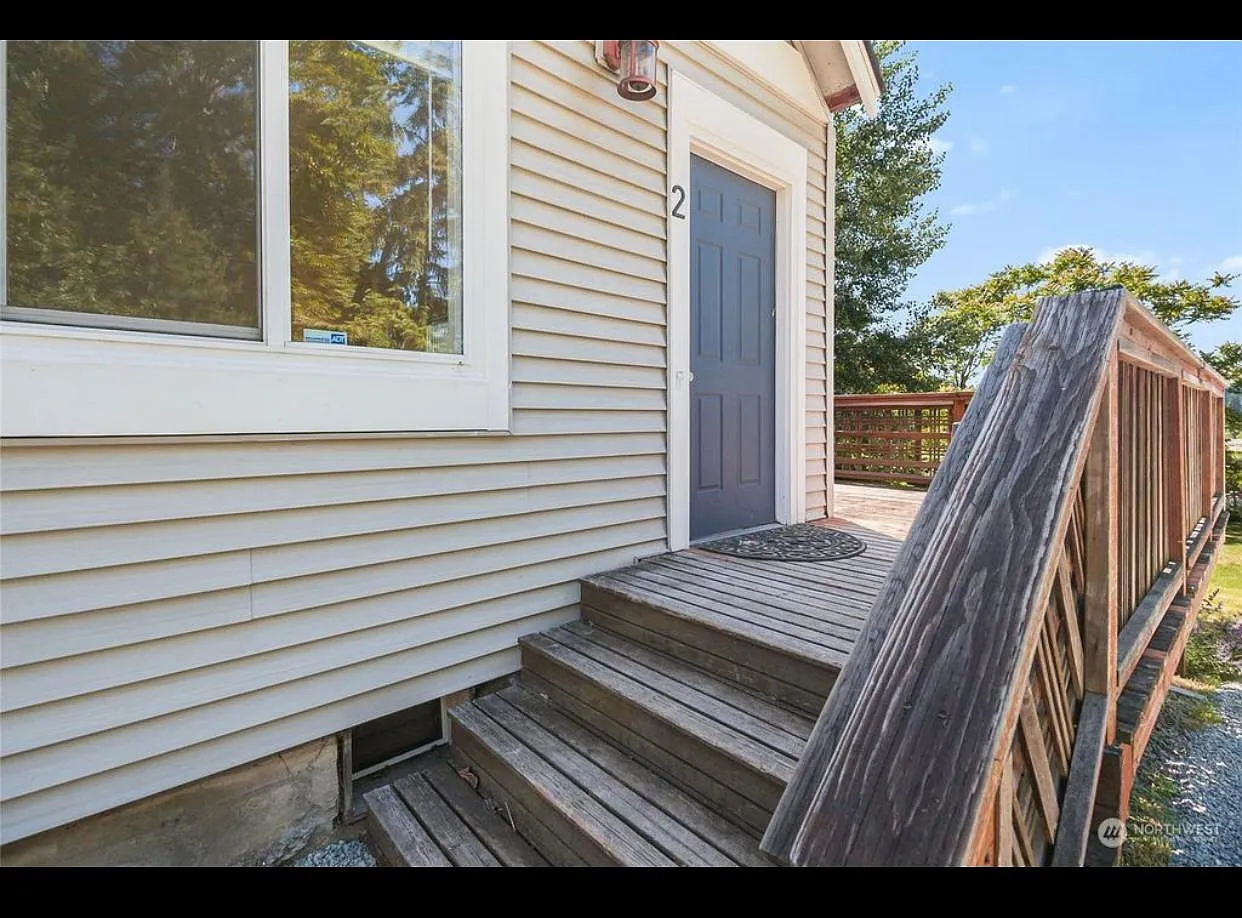 2 bed, 873 sqft, $2,000 — Photo 1